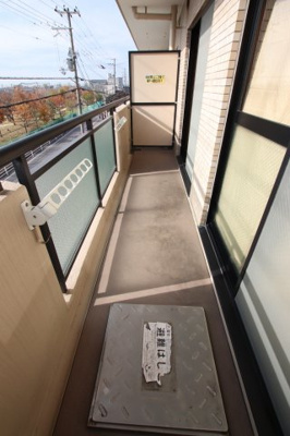 【バルコニー】 | PRIME COURT | 広々バルコニー