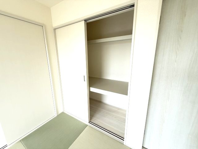 リーブルガーデンＳ第６前橋鼻毛石　１号棟の収納|和室収納も充実♪お布団も収納できますよ！