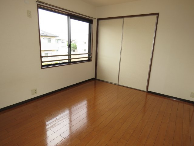 ソレアードⅡの洋室