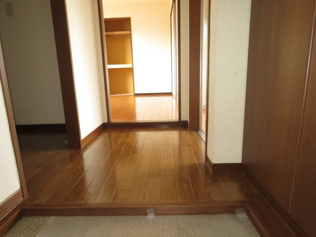 ソレアードⅡの玄関