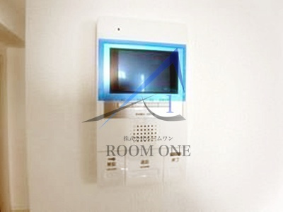 グランベル千住のセキュリティ|モニター付きインターホンです。