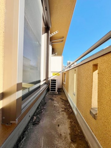 フローレンス一橋　４号館のバルコニー