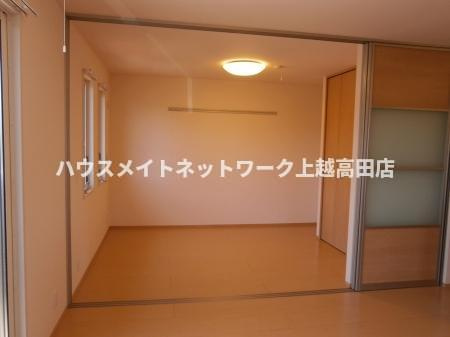 プラムコート木田 Ａの居間・リビング|洋室（参考同型205号室室内写真）
