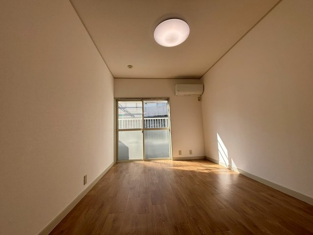 エスポワールの居間・リビング