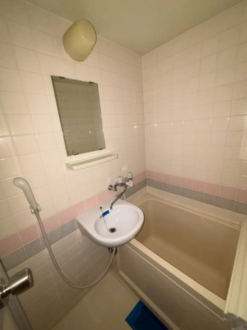 荒井ビルの浴室