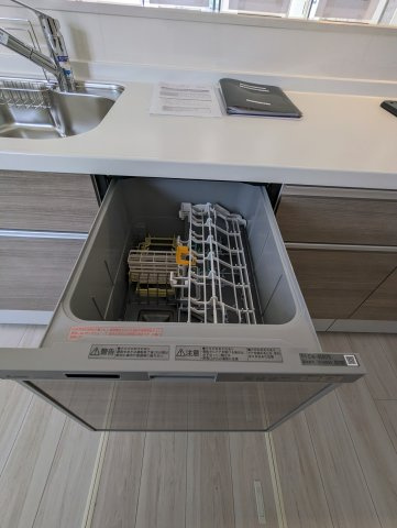 水戸市東台1期のキッチン|開放感のある空間でお料理～うれしい食洗器付きです！短家事に繋がり～家事も楽ぅ～！！