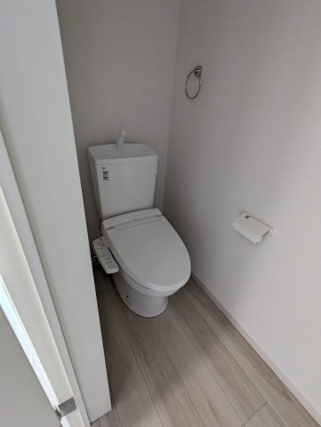 水戸市東台1期のトイレ|温水ウォシュレット付きトイレでゆっくりと快適なお一人時間を～
