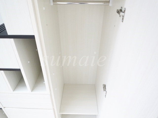 ソレイユ北赤羽の収納|階段下収納です☆