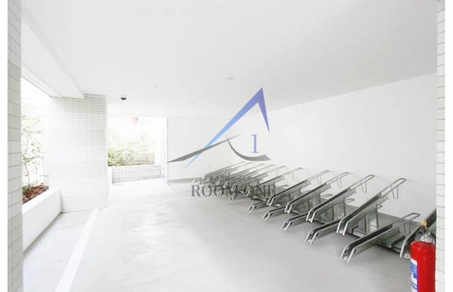 ＲＥＩＬＩＳ　ＮＩＳＨＩＤＡＩ　ＡＺのその他共用部分|駐輪場です。