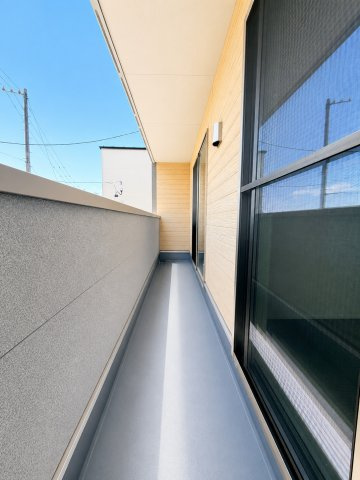 ＼新築モデルハウス／　好評販売中！　静岡市葵区新伝馬１期　全２邸のバルコニー|お洗濯を干すスペースもしっかり確保。