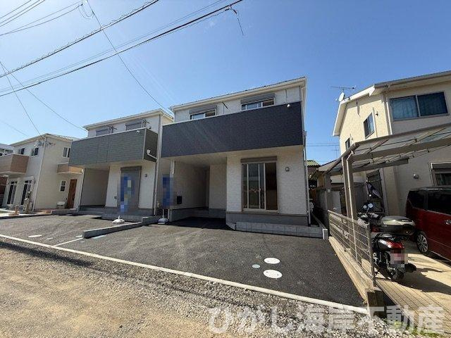 平塚市達上ケ丘　新築戸建　全2棟の前面道路含む現地写真|現地外観