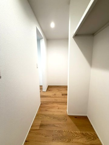 ＼新築モデルハウス／　好評販売中！　静岡市葵区新伝馬１期　全２邸の収納|生活用品のストックやお掃除用具もスッキリ収納できます。