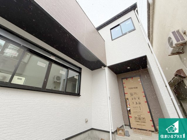 八尾市南本町　第1期　新築一戸建ての外観|周辺は落ち着いた街並みの住宅地！子育てがしやすい住環境です！まだ未完成ですが、現地でしかわからない事もございます。是非一度ご覧ください。