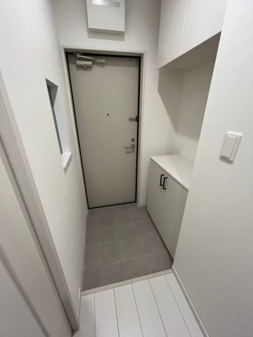 Ｓ－ＦＬＡＴさくら夙川の玄関