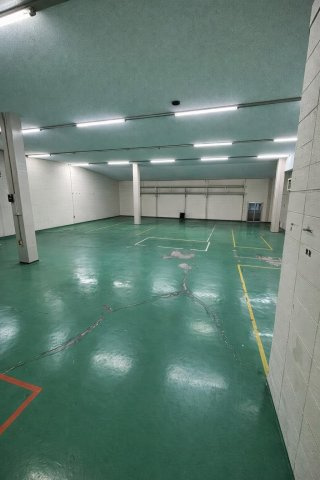 八尾市郡川2丁目　工場・店舗の内装