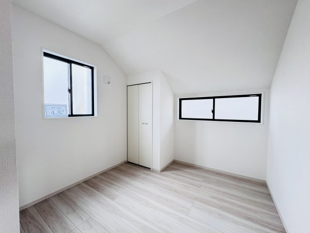 松戸市緑ヶ丘２丁目新築戸建【緑ヶ丘小学校：3分】の子供部屋|4.8帖洋室