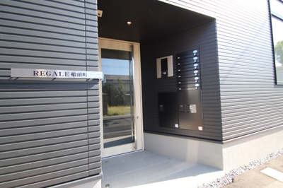 【エントランス】 | REGALE 船頭町