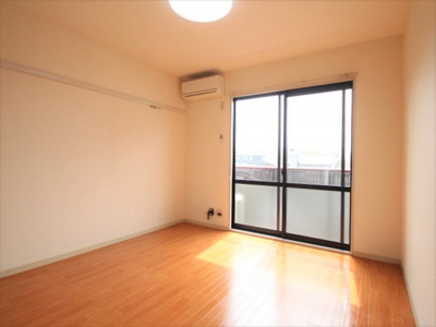 【居間・リビング】 | フローラル東岡山A