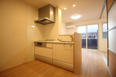 【キッチン】 | ウィング A棟