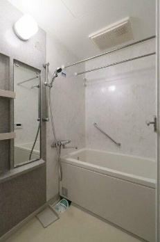 【浴室】 | ライオンズシティ荻窪 | 追い焚き機能、浴室乾燥機付きバス。