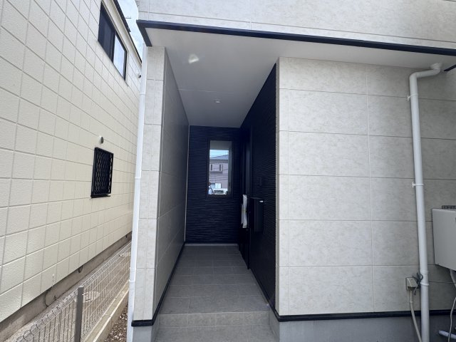 松戸市古ケ崎２丁目新築戸建【北部小学校：9分】のエントランス|エントランス・玄関ポーチ