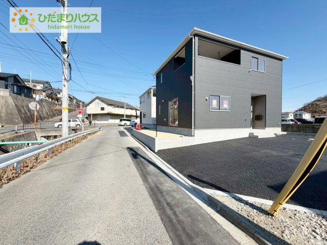 いわき市小名浜下神白第３　新築戸建　2号棟の前面道路含む現地写真|角地につき日当たり・風通し良好です☆