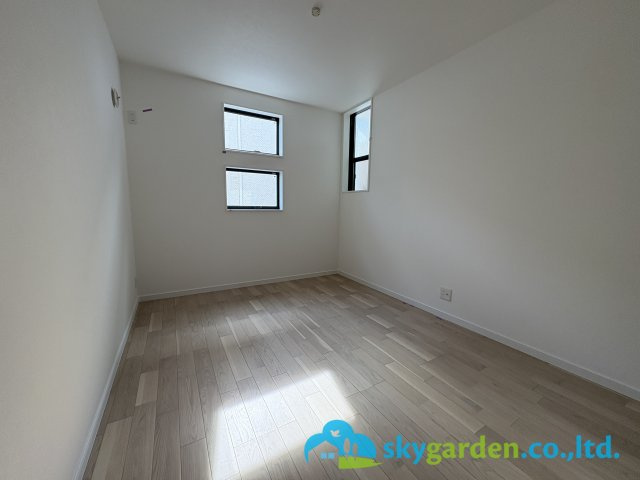 茅ヶ崎市緑が浜　新築戸建　全2棟1号棟の洋室|広々とした洋室です