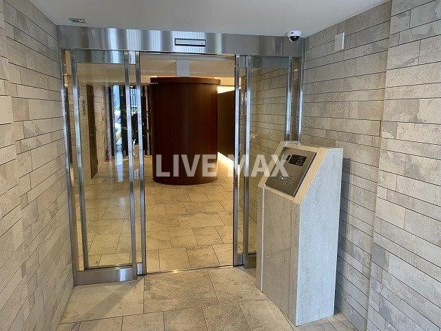 【エントランス】フォレスト西大路五条