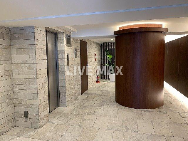 【エントランス】フォレスト西大路五条