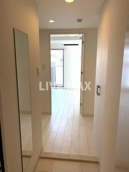 【玄関】フォレスト西大路五条