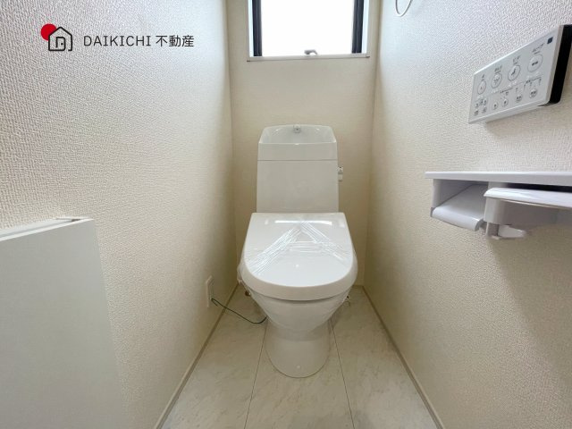 【トイレ】 | Livele Garden.S　加須市日出安　新築戸建　全3棟　1号棟