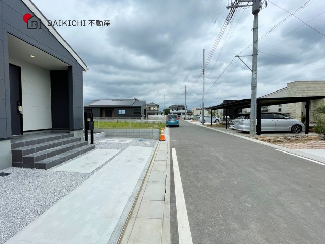 【前面道路含む現地写真】 | Livele Garden.S　加須市日出安　新築戸建　全3棟　1号棟