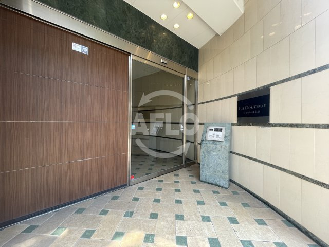 LaDouceur江坂　のエントランス|LaDouceur江坂　エントランス