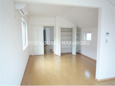 【居間・リビング】 | デザインコート旗の台