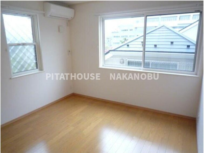 【寝室】 | デザインコート旗の台