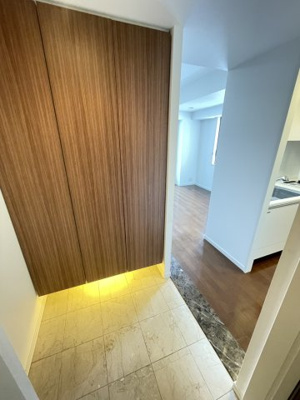 【玄関】 | ワコーレ神戸元町アクシア