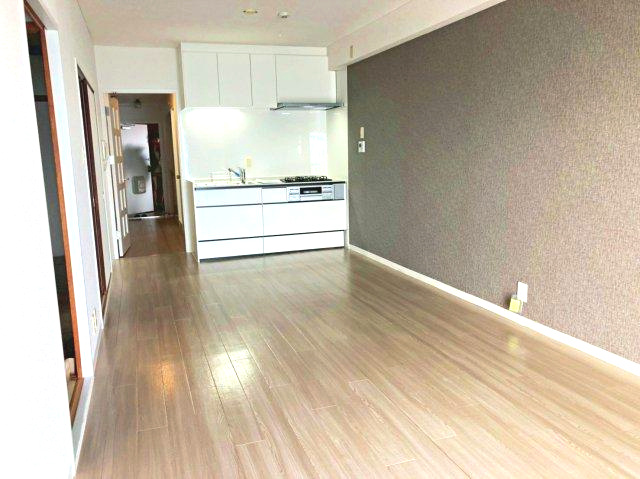 ライオンズマンション舞子６F　パノラマオーシャンビューの居間・リビング