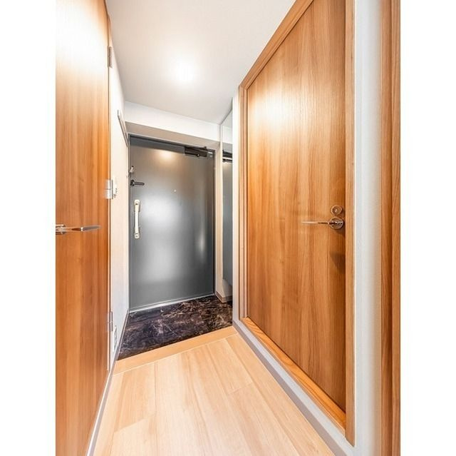 Ｊ．リヴェール武蔵小山の玄関