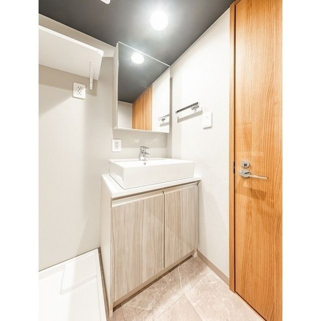 Ｊ．リヴェール武蔵小山の独立洗面台