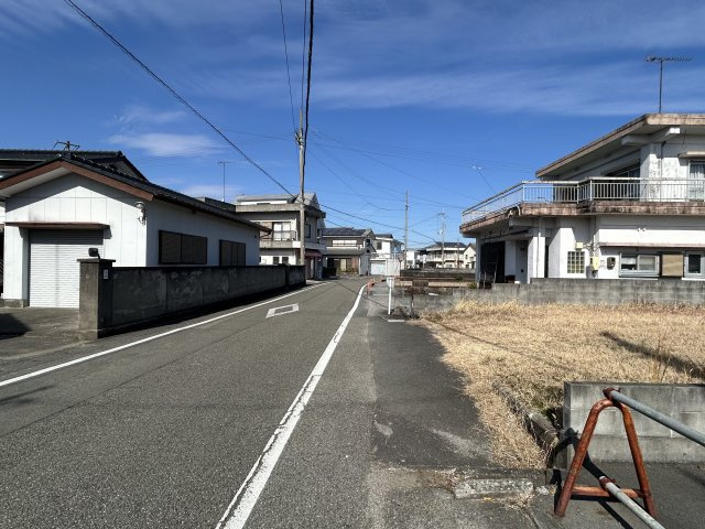 那賀川町赤池161-8土地の前面道路含む現地写真