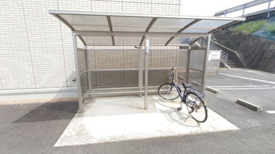 【その他共用部分】 | チェリー ブランカ | 駐輪場