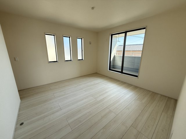 リーブルガーデンＳ第9前橋富士見町原之郷　1号棟の洋室|2階:洋室1です