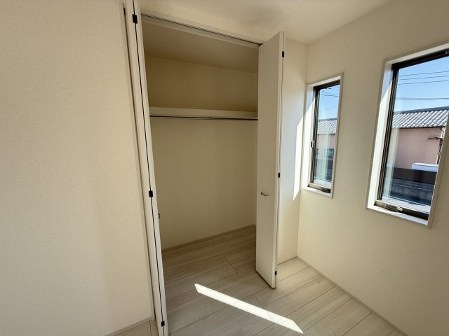 リーブルガーデンＳ第9前橋富士見町原之郷　1号棟の収納|2階:洋室3収納です