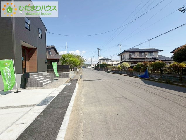 いわき市平塩第1　新築戸建　１号棟の前面道路含む現地写真|車通りも少ないので運転が苦手な方でも安心して駐車できます