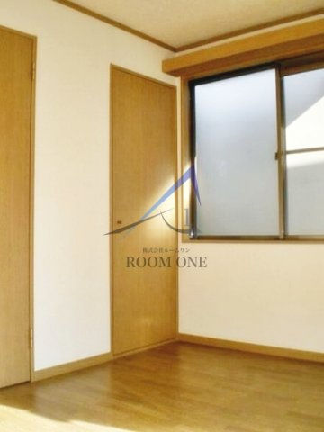 アルス旭ヶ丘の居間・リビング|洋室のお部屋です。