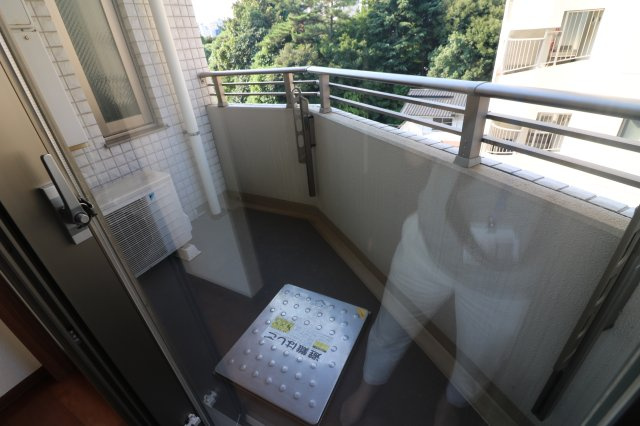 【バルコニー】