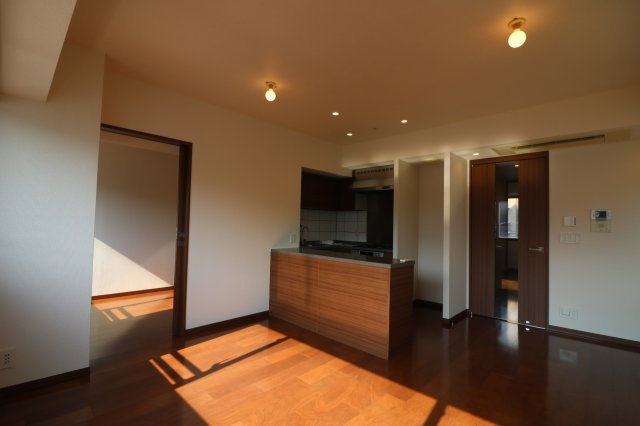 【居間・リビング】