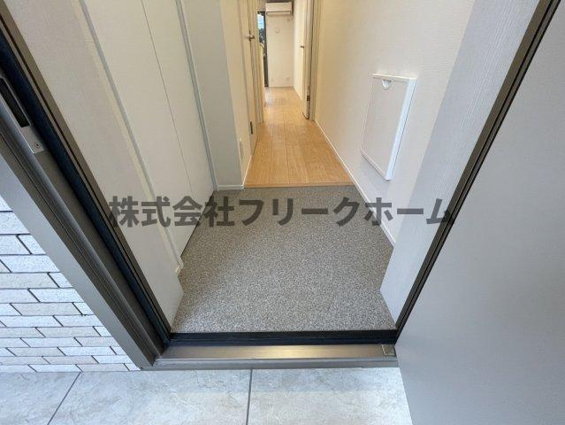 武蔵野市吉祥寺南町３丁目の賃貸マンションの玄関