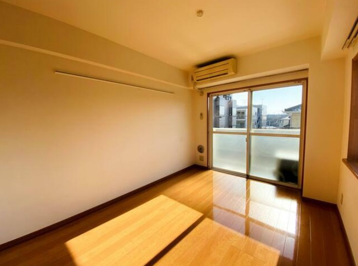 ヴィスターコート舞浜の居間・リビング