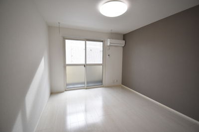 【洋室】 | 14 Karat